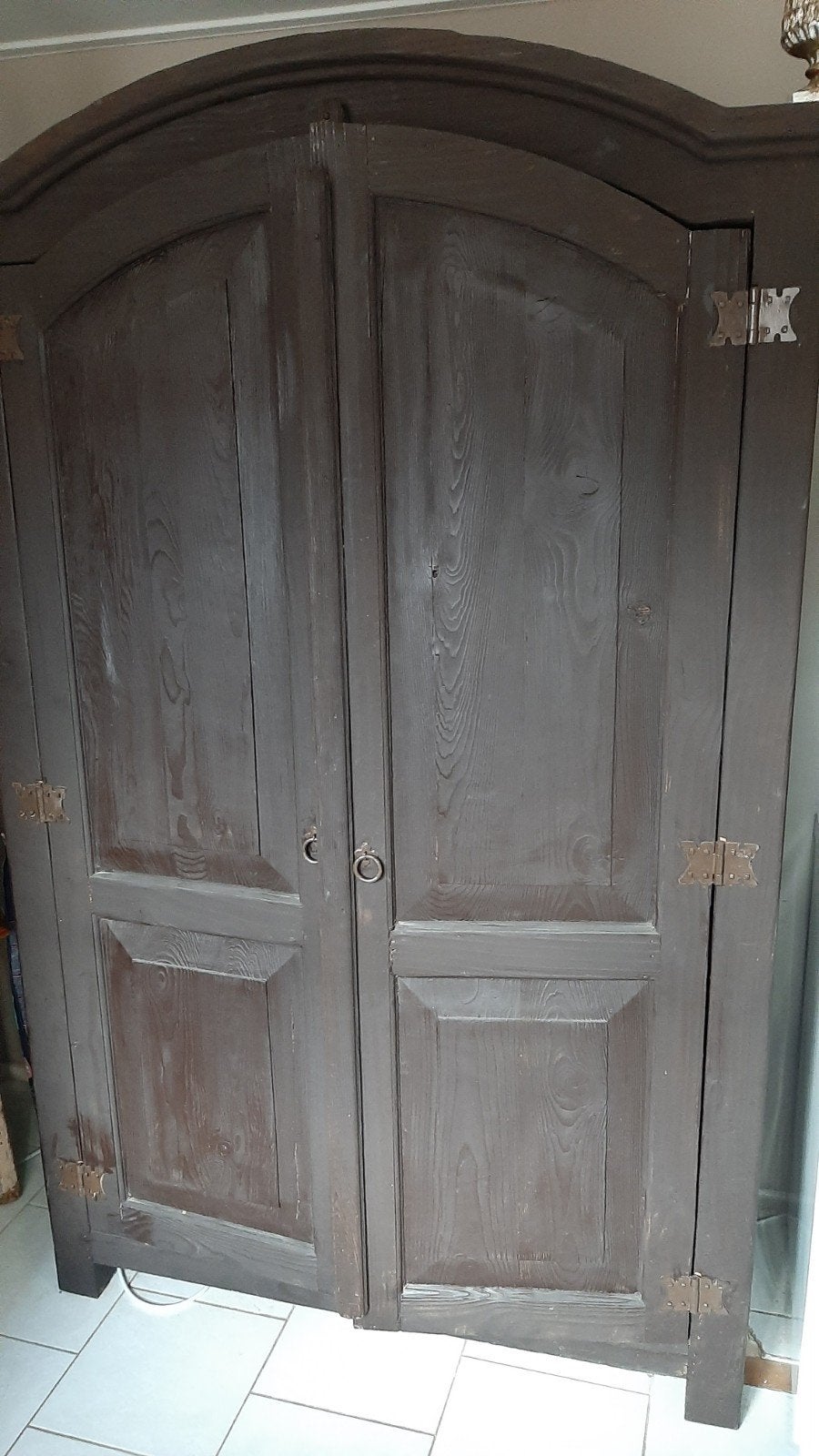 Mooie kast met 4 legplanken en kledingstang, Ophalen, Gebruikt, Met deur(en)