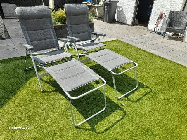 Stoelen met voeten bank. (2st), Caravans en Kamperen, Kampeeraccessoires, Ophalen, Zo goed als nieuw