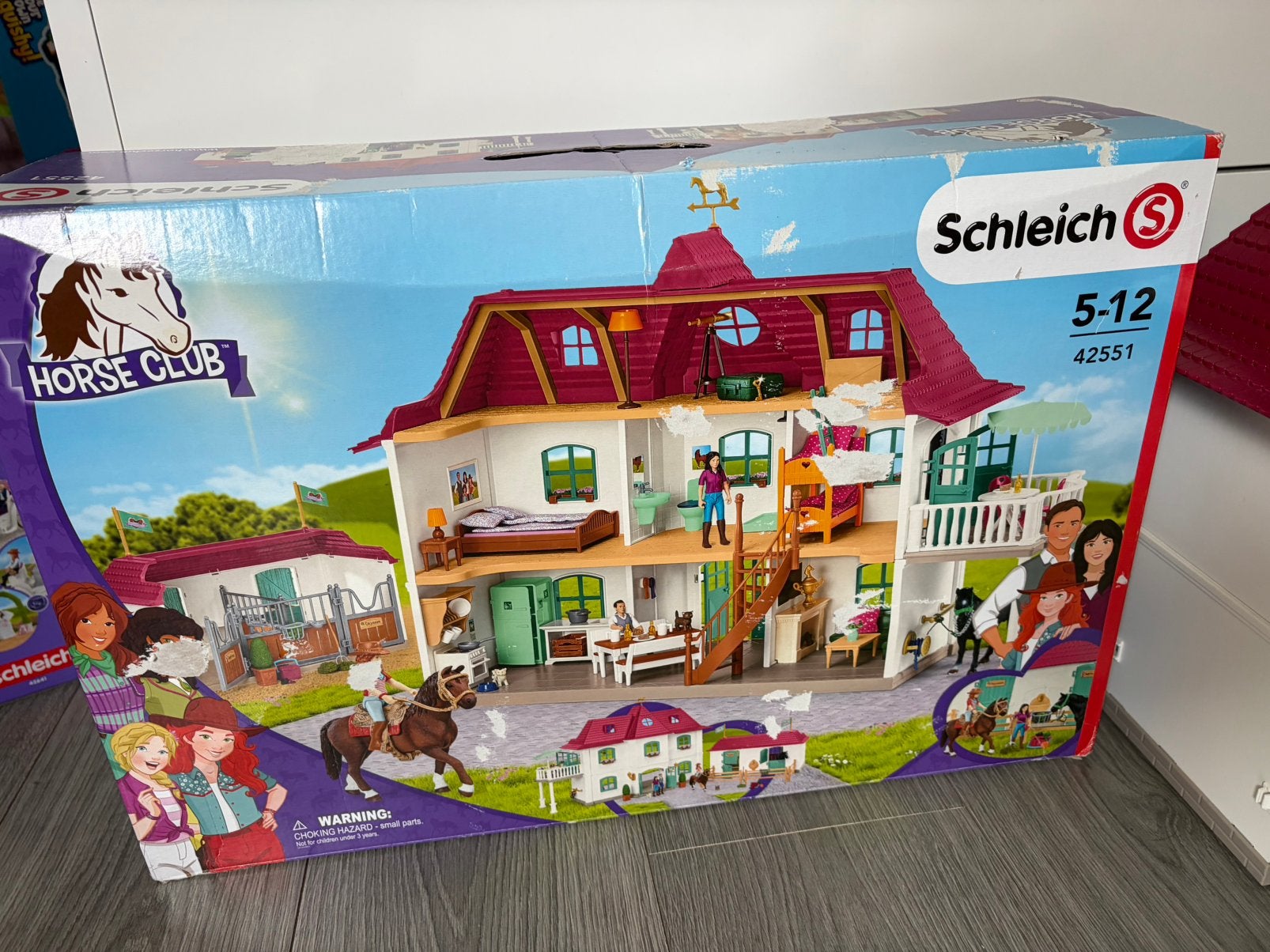 Schleich 42551 Club Landhuis met doos., Ophalen of Verzenden, Zo goed als nieuw, Poppenhuis