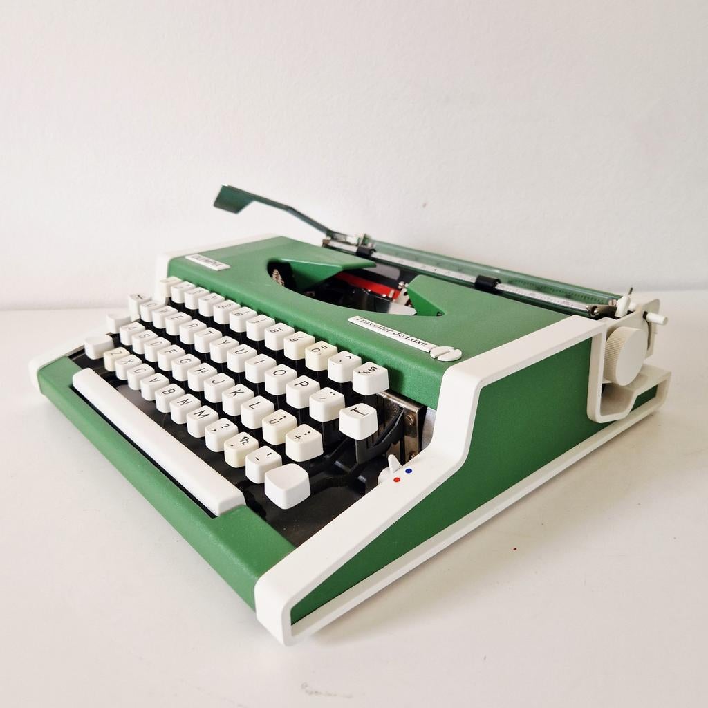 Vintage typemachine groene typemachine retro jaren 70, Diversen, Typemachines, Kolibrivintagehal@gmail.com, Gebruikt, Aaldertgeertsstraat 43 Olst
