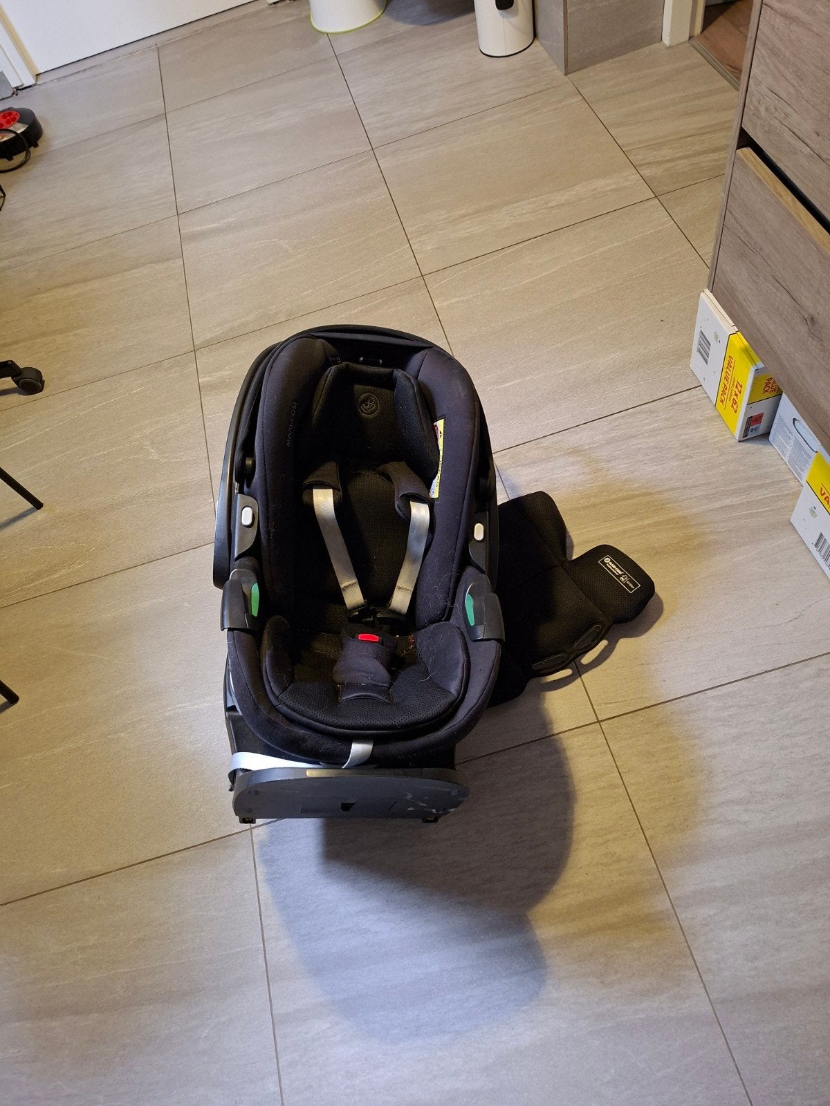 Maxi-Cosi autostoel - Zo goed als nieuw, Ophalen, Autogordel of Isofix, Zijbescherming, Zo goed als nieuw