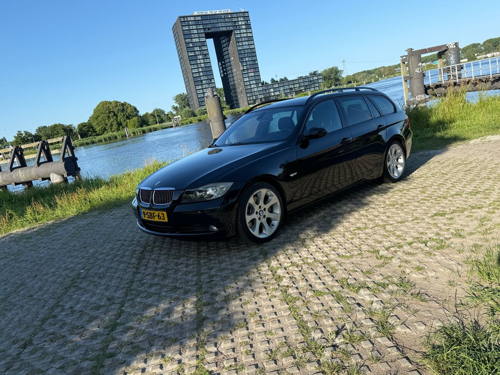 BMW 330i Touring 258PK | Standkachel | Stoelverwarming, Achterwielaandrijving, 258 pk, Leder en Stof, 11 km/l
