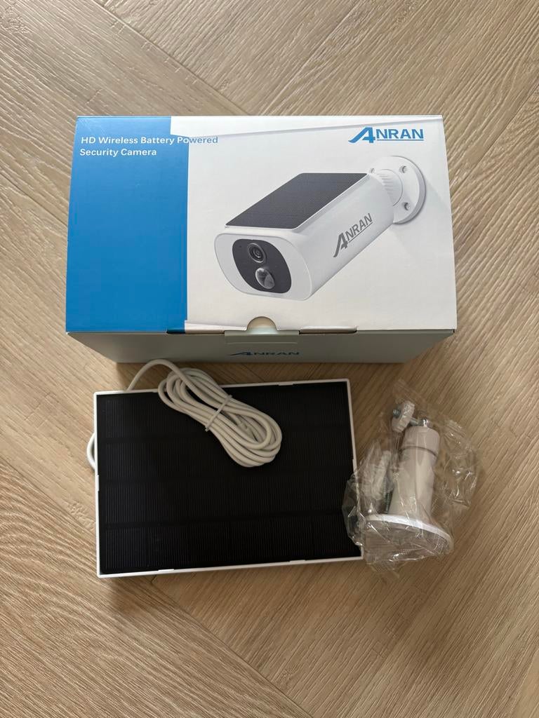 Anran C3 Pro 3MP Beveiligingscamera + extra Zonnepaneel, Ophalen of Verzenden, Nieuw, Buitencamera