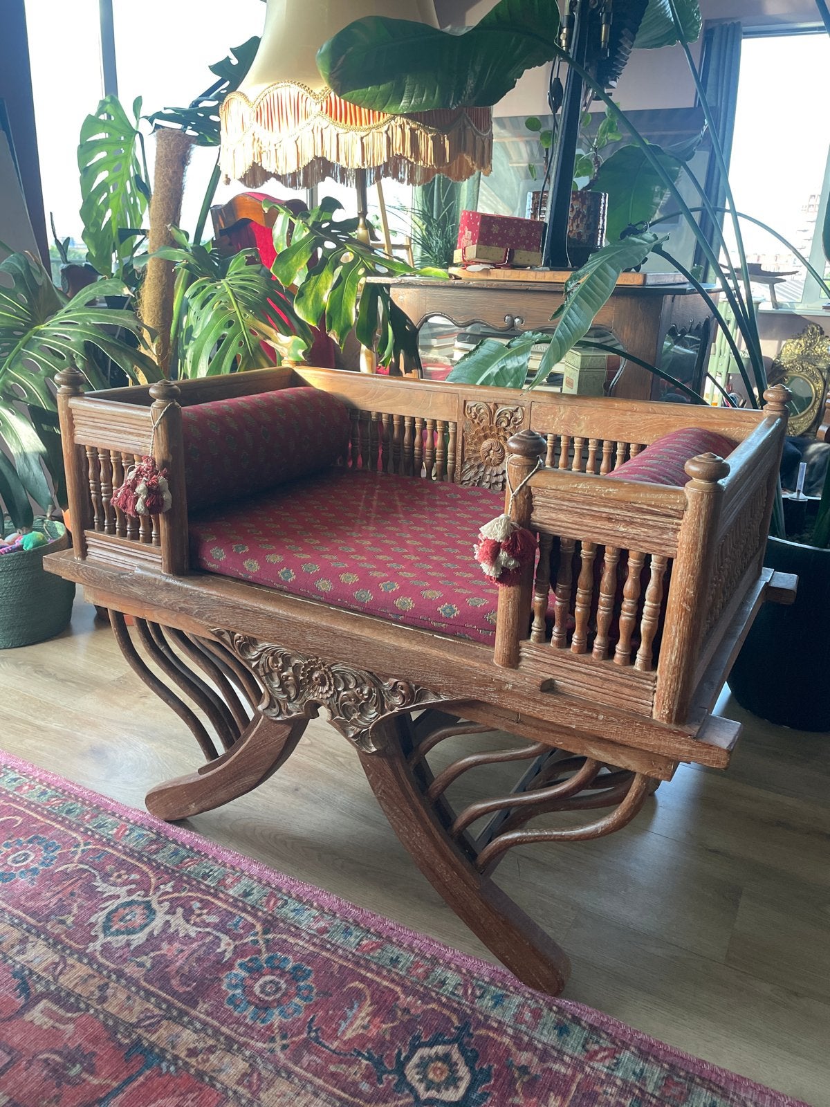 Vintage Aziatische houten olifanten bank met kussens, Ophalen