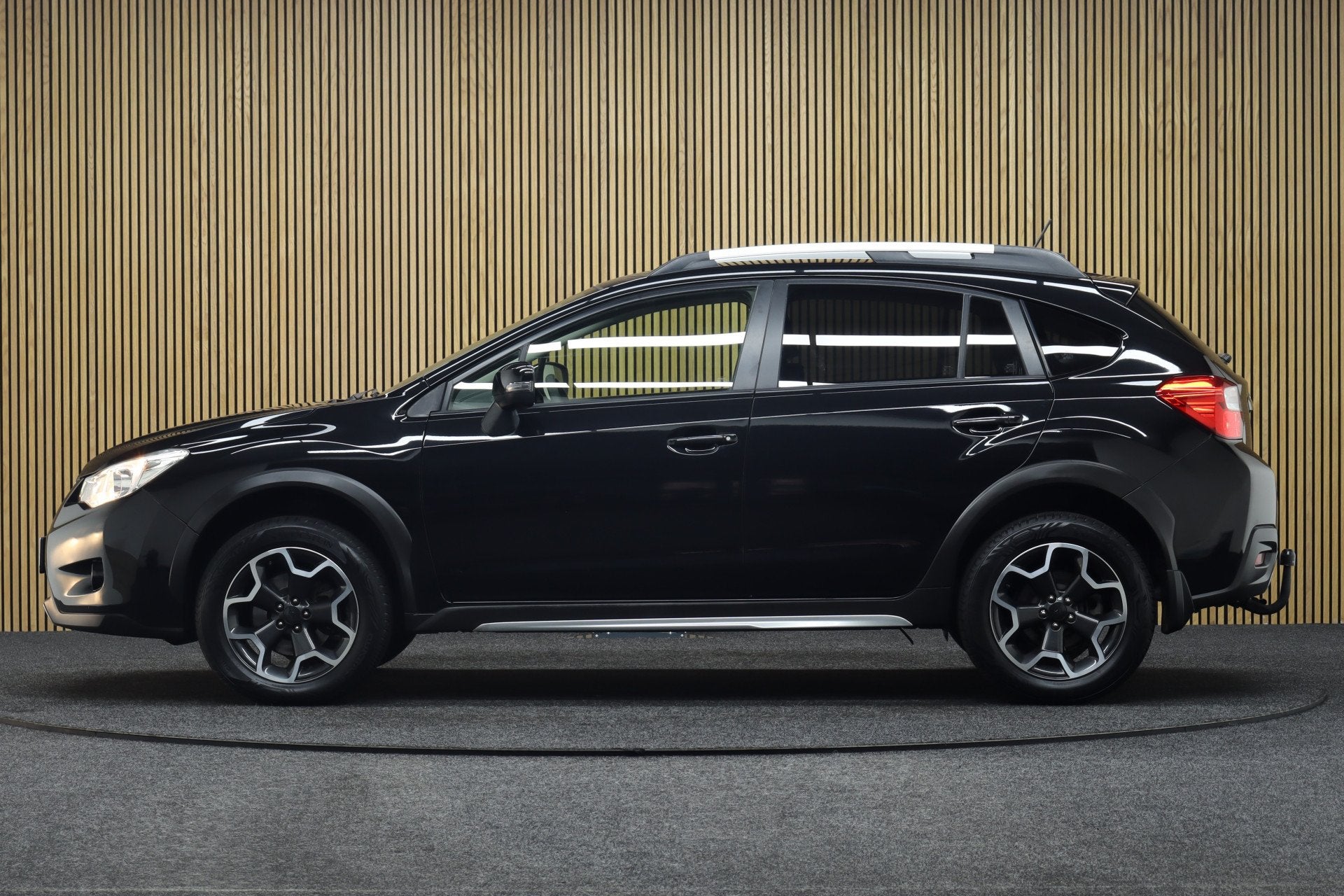 Subaru XV 2.0i Comfort AWD | Camera | Cruis-Control | Stoelv, Auto's, Subaru, Zwart, 4 cilinders, Zwart, Origineel Nederlands