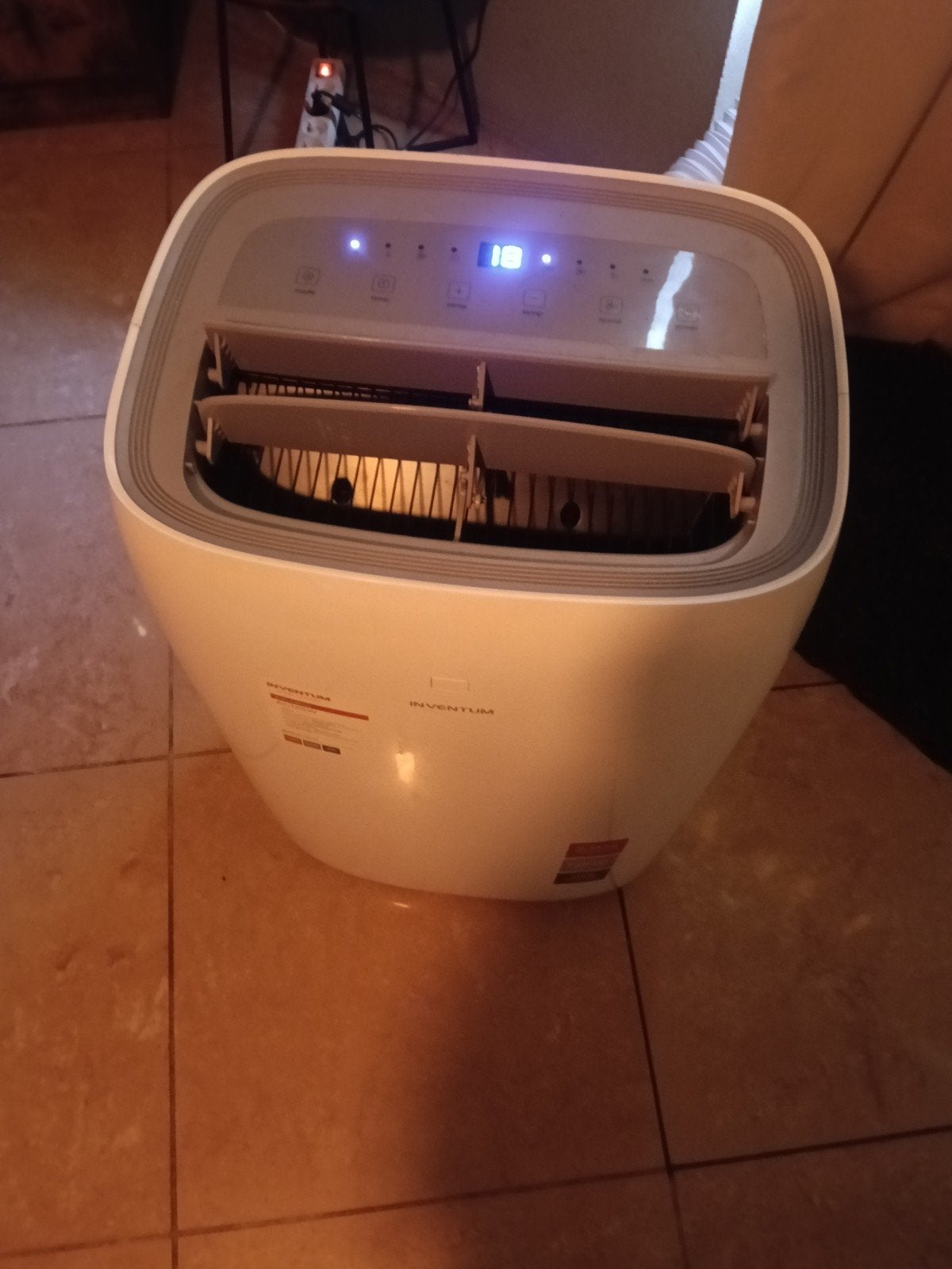 Inventum Mobiele Airco AC125W - Koelen, Ontvochtigen, Ventil, Ophalen, Timer, 3 snelheden of meer, Zo goed als nieuw