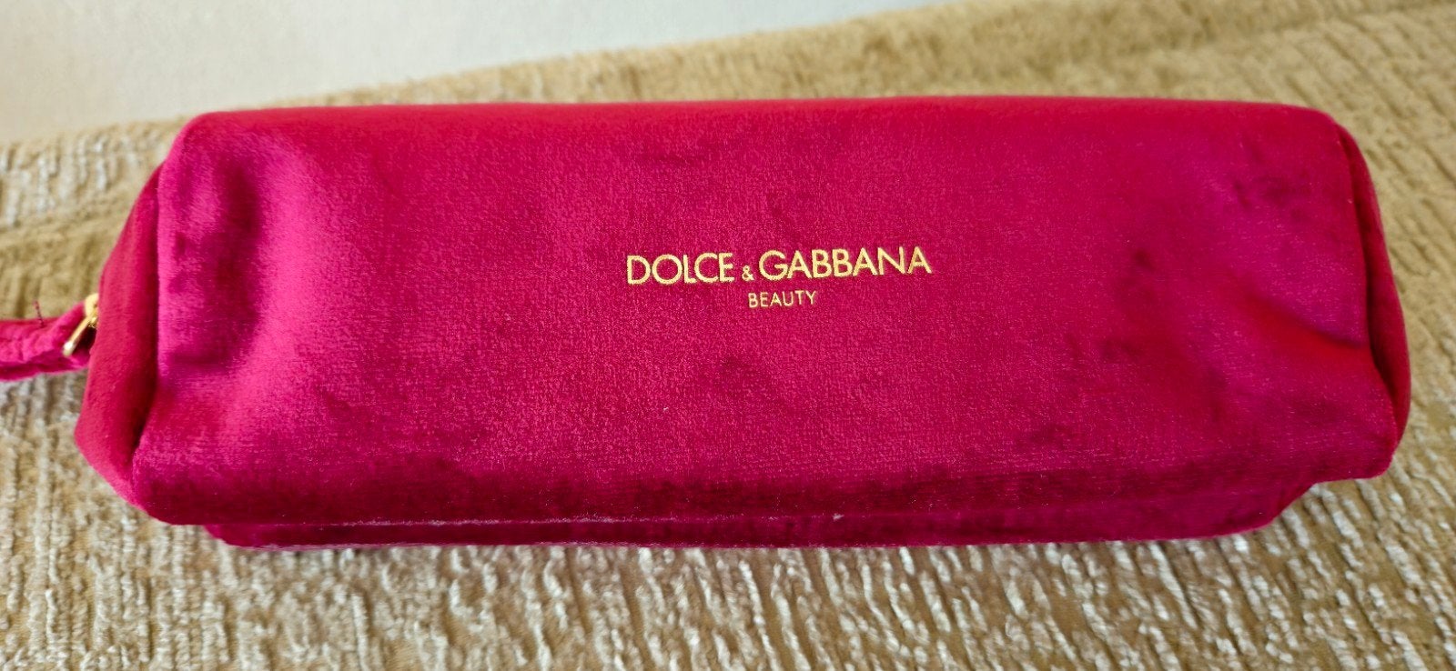 Dolce & Gabbana beauty tasje, donkerrood velours, nieuw., Ophalen of Verzenden, Nieuw, Dame