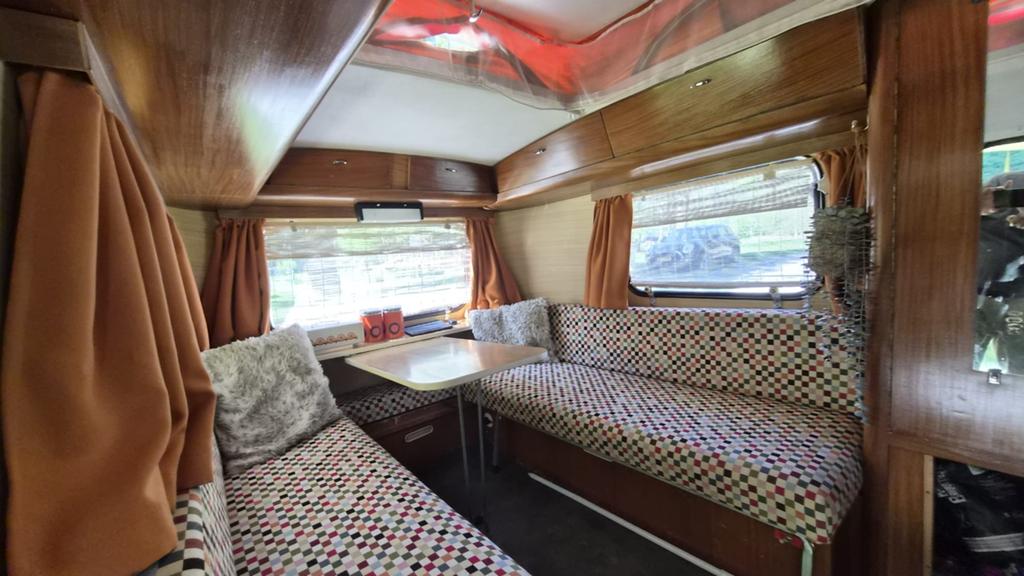 Eriba Pan uit 1970, Caravans en Kamperen, Caravans, Standaardzit, Tot en met 2, Particulier, Eriba