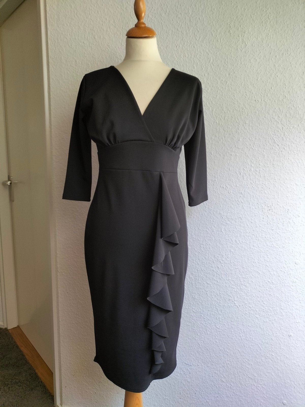 stijlvol zwart jurkje van Vintage Chic for Topvintage maat m, Kleding | Dames, Zwart, Zo goed als nieuw, Vintage Chic, Ophalen