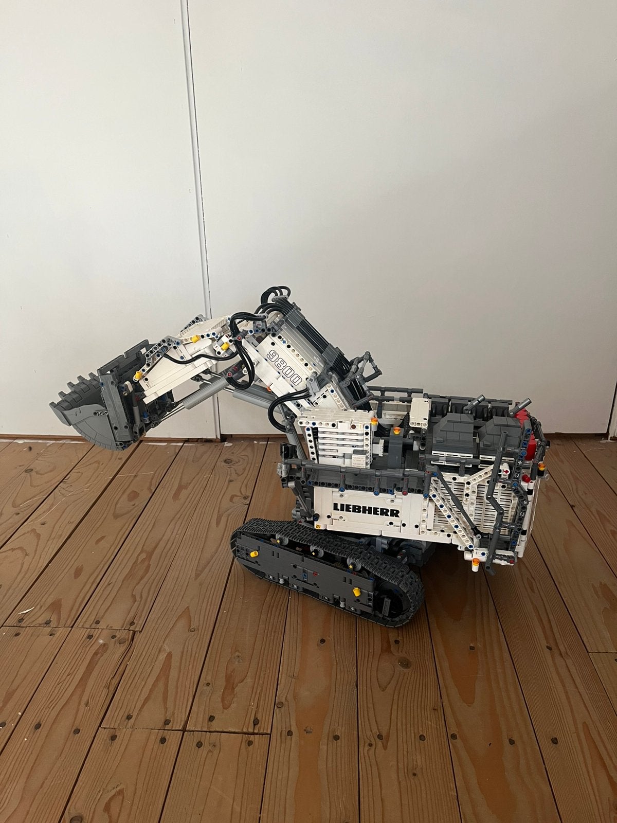 Lego Technic Liebherr R 9800 Graafmachine