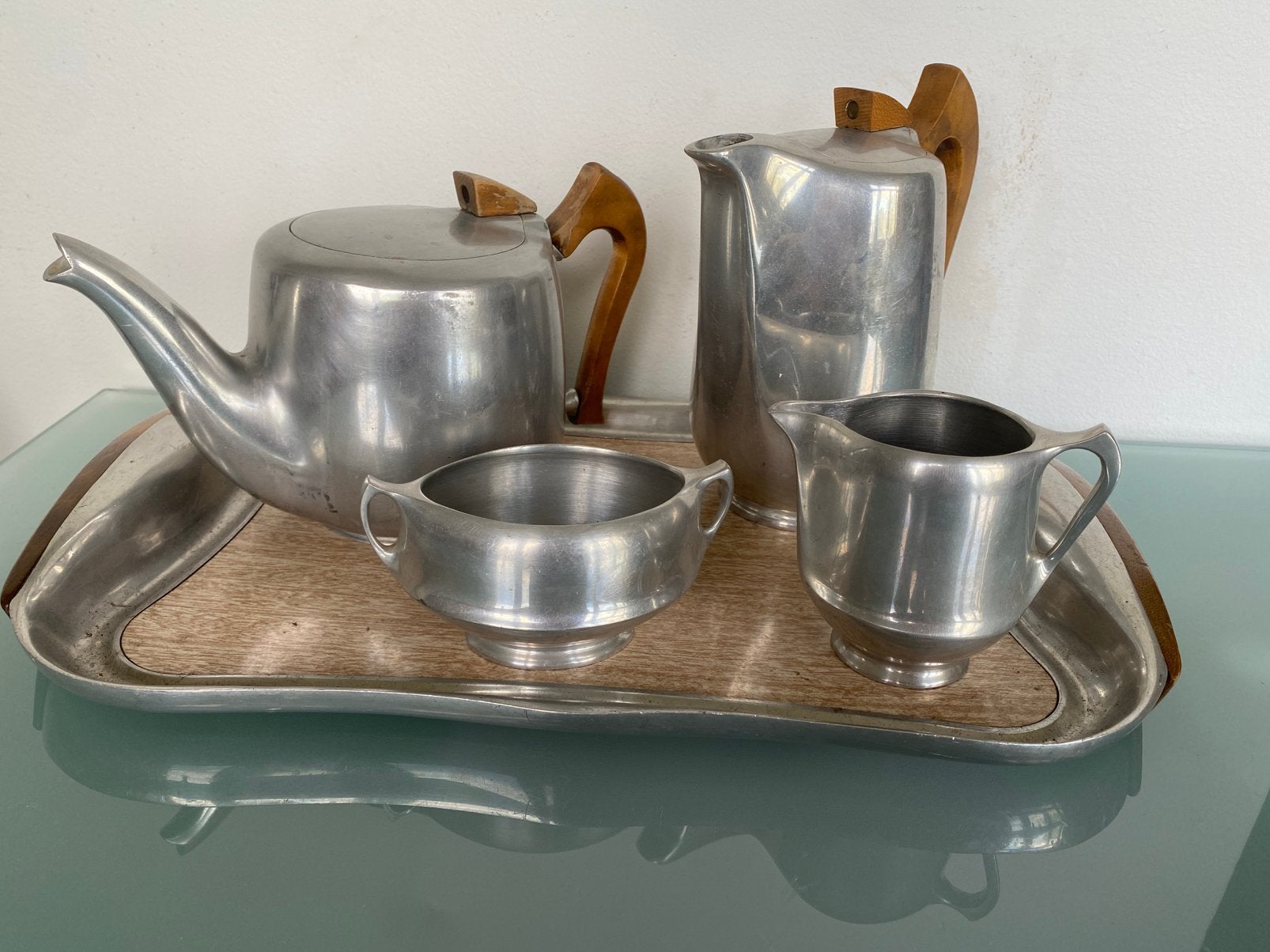 COMPLETE VINTAGE “PICQUOT WARE” THEE EN -KOFFIESET., Verzamelen, Ophalen of Verzenden, Huis en Inrichting