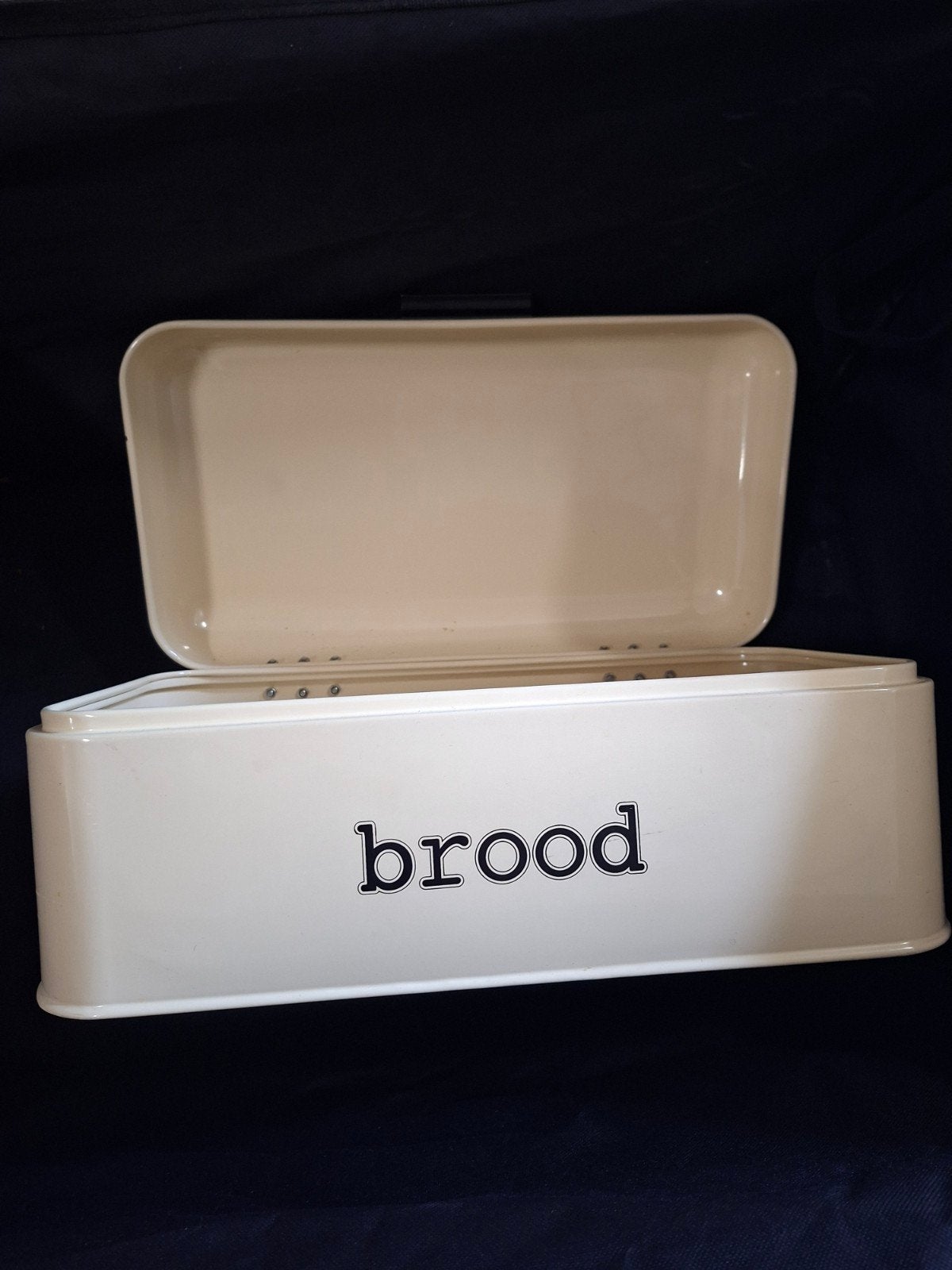 Crèmekleurige broodtrommel met 'brood' opdruk, Beige, Gebruikt, Ophalen of Verzenden, Metaal