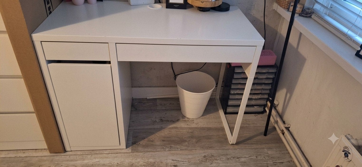 IKEA bureau wit met lade en kastje, Ophalen, Met lades, Zo goed als nieuw, IKEA
