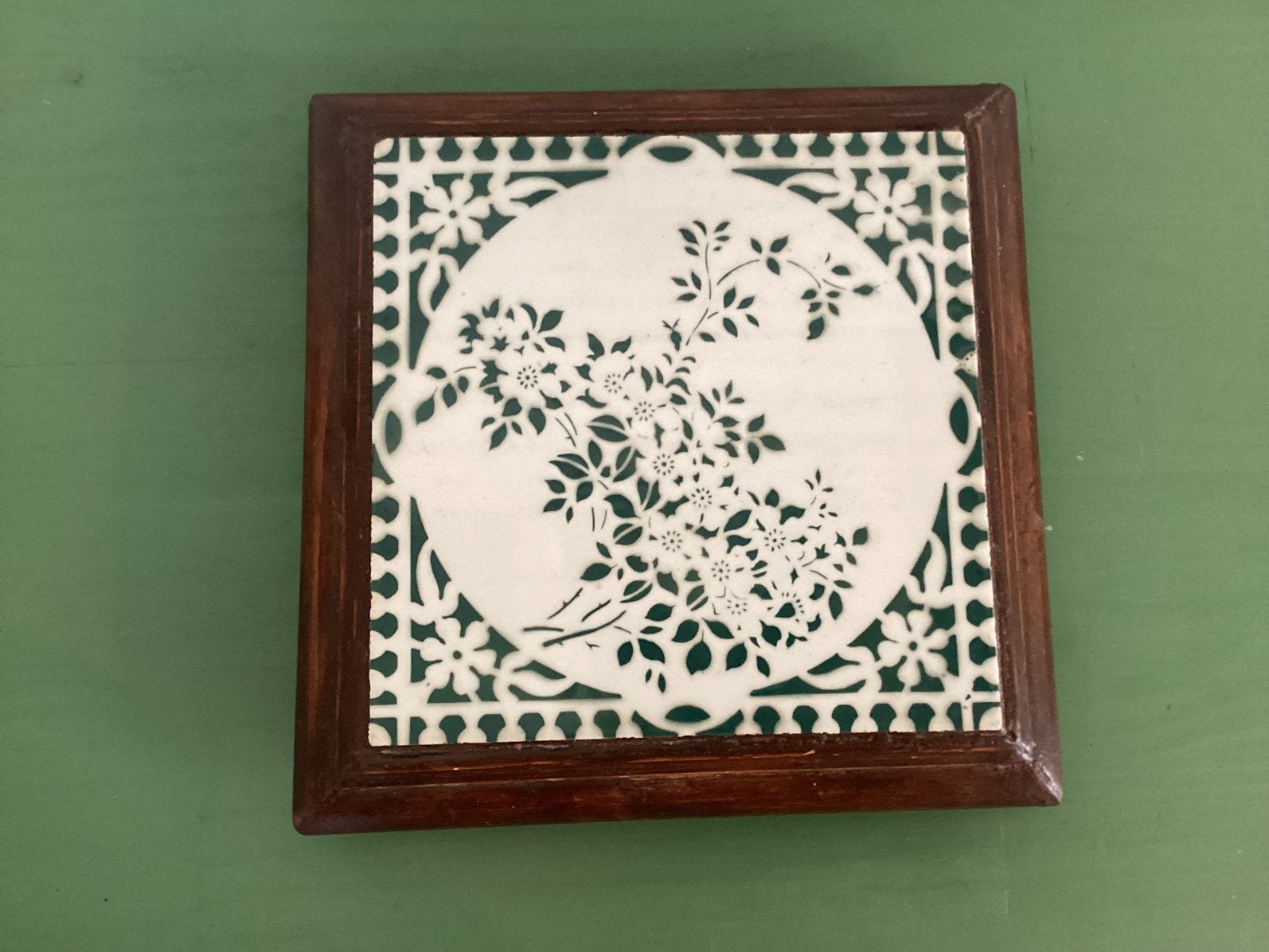 Antieke Franse Tegel/Onderzetter.’Gien Keramiek’ ca.1920, Ophalen of Verzenden