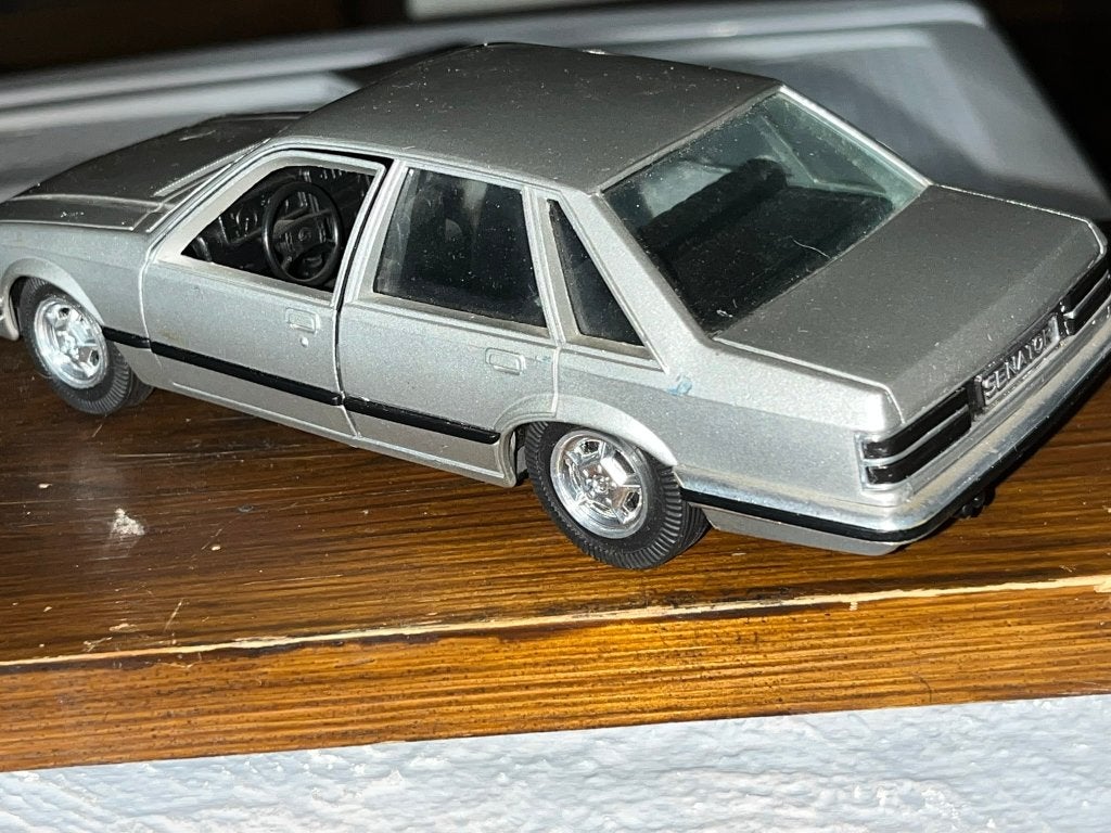Modelauto Opel Senator, Ophalen of Verzenden, Zo goed als nieuw, Auto, Overige merken