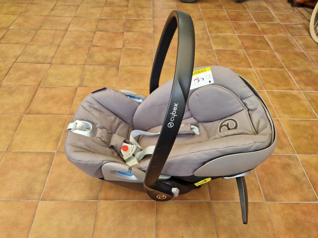 Autostoel Cybex Cloud Z i-size + Base Z, Kinderen en Baby's, Autostoeltjes, Zo goed als nieuw, Isofix, 0 t/m 13 kg, Ophalen