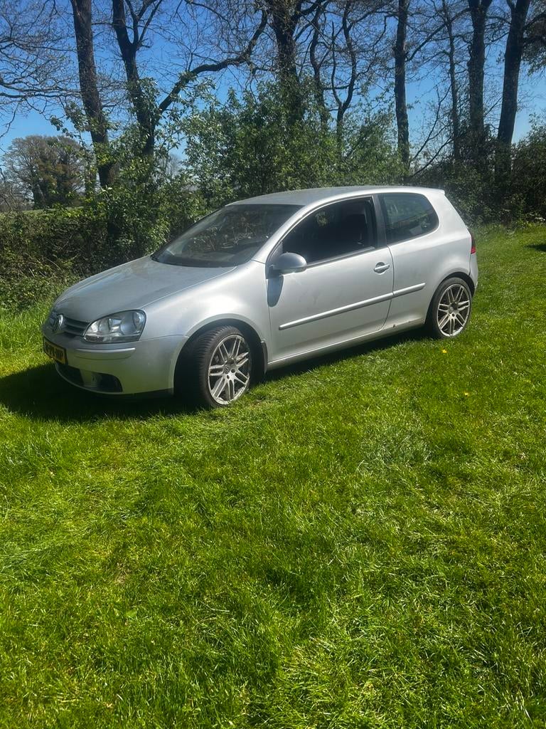 Volkswagen Golf 2.0 fsi, Auto's, 4 cilinders, 1984 cc, Origineel Nederlands, 149 pk