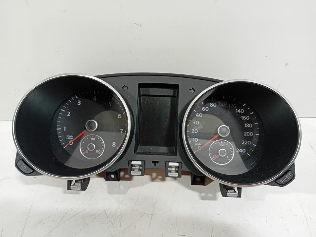 Cockpit Volkswagen Golf, Auto-onderdelen, Onderdelen@venauto.nl, Van der Ven Autorecycling B.V., Gebruikt, Ettenseweg 76, 4706 PB Roosendaal, The Netherlands