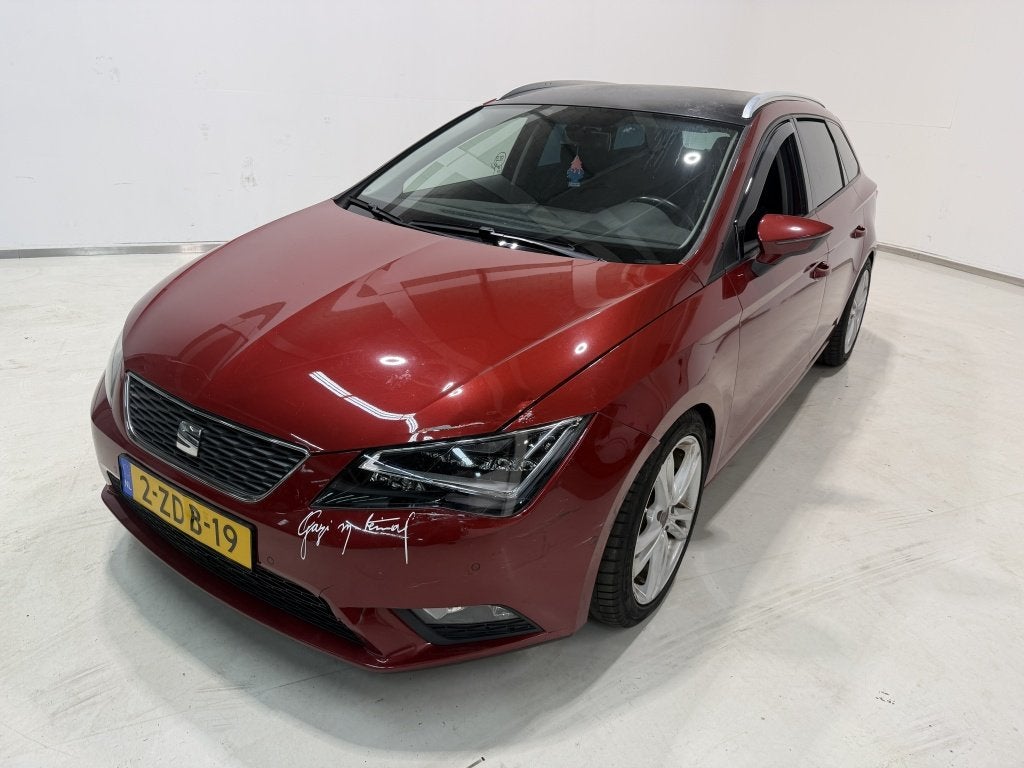 SEAT Leon ST 1.6 TDI St. Bns. Ec. (bj 2014), Euro 5, Stof, Gebruikt, 4 cilinders