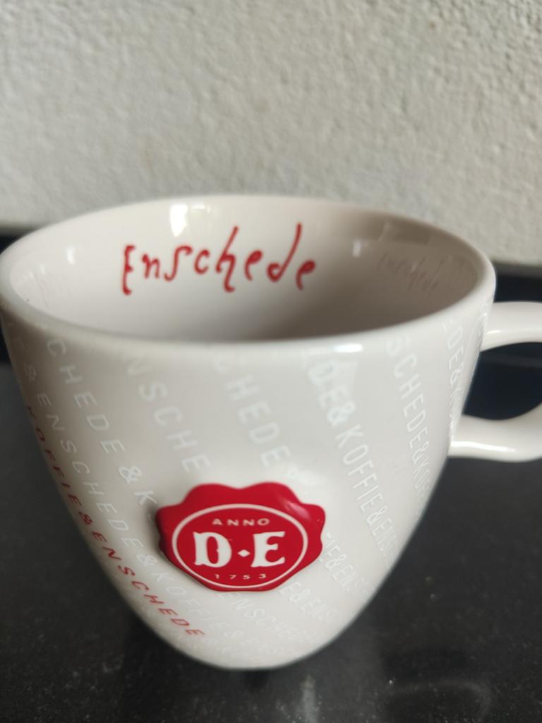 Steden mok Douwe Egberts Enschede rood Cream, Ophalen of Verzenden, Nieuw, Overige stijlen, Kop(pen) en/of Schotel(s)