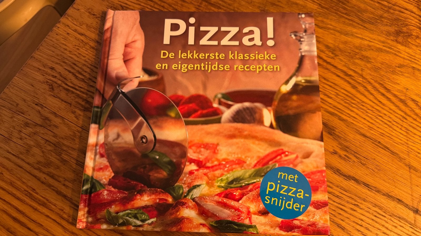 Pizza! De lekkerste klassieke en eigentijdse recepten, Ophalen of Verzenden, Zo goed als nieuw, Italië, Hoofdgerechten