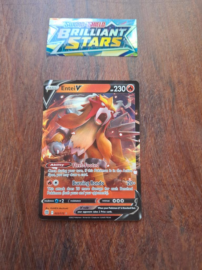 Pokemon – Entei V (BRS 022/172) – Brilliant Stars, Ophalen of Verzenden, Nieuw, Losse kaart, Foil