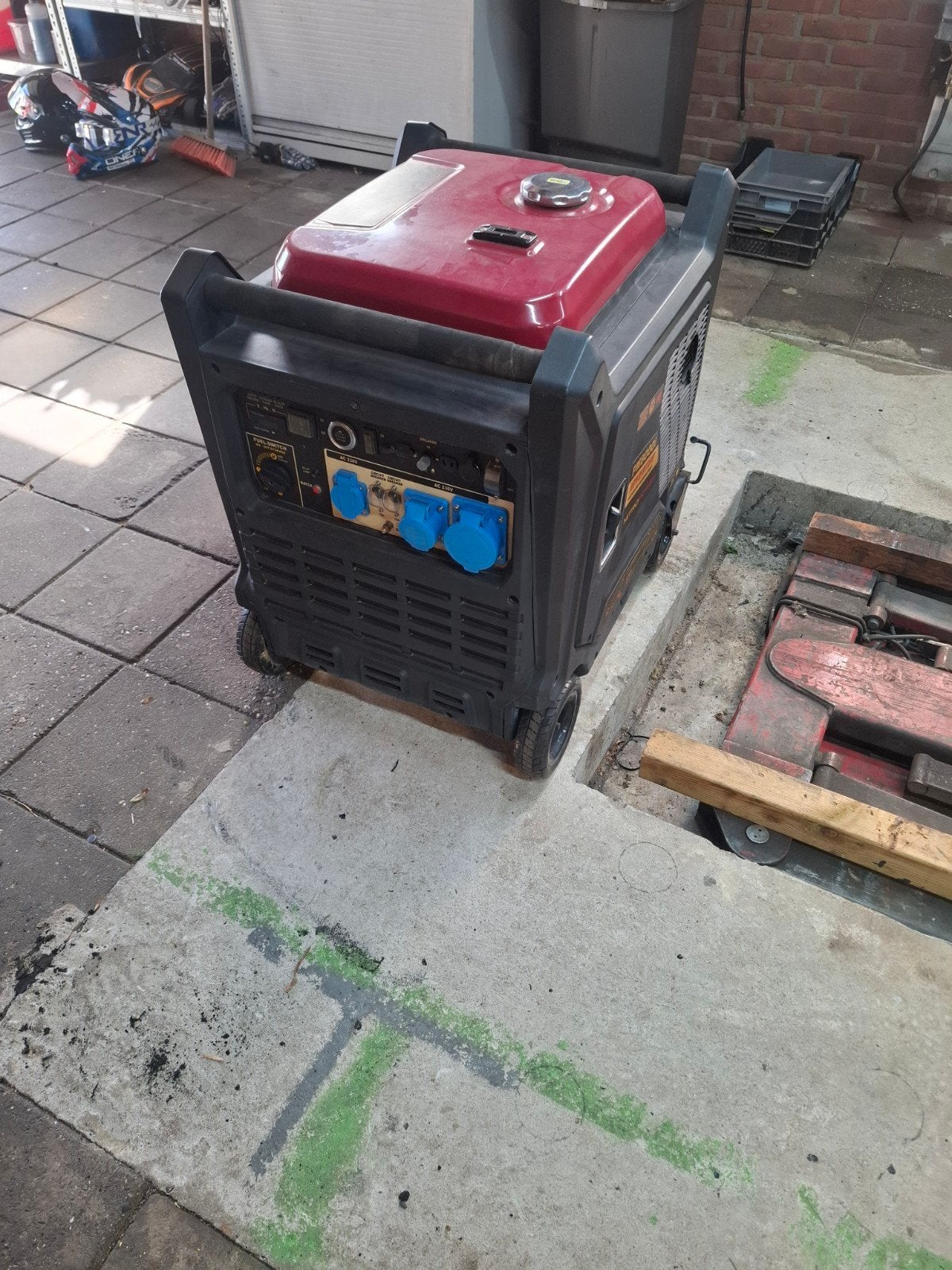 Mitropower PM8000i Inverter Benzine Generator 7000W, Ophalen of Verzenden, Gebruikt