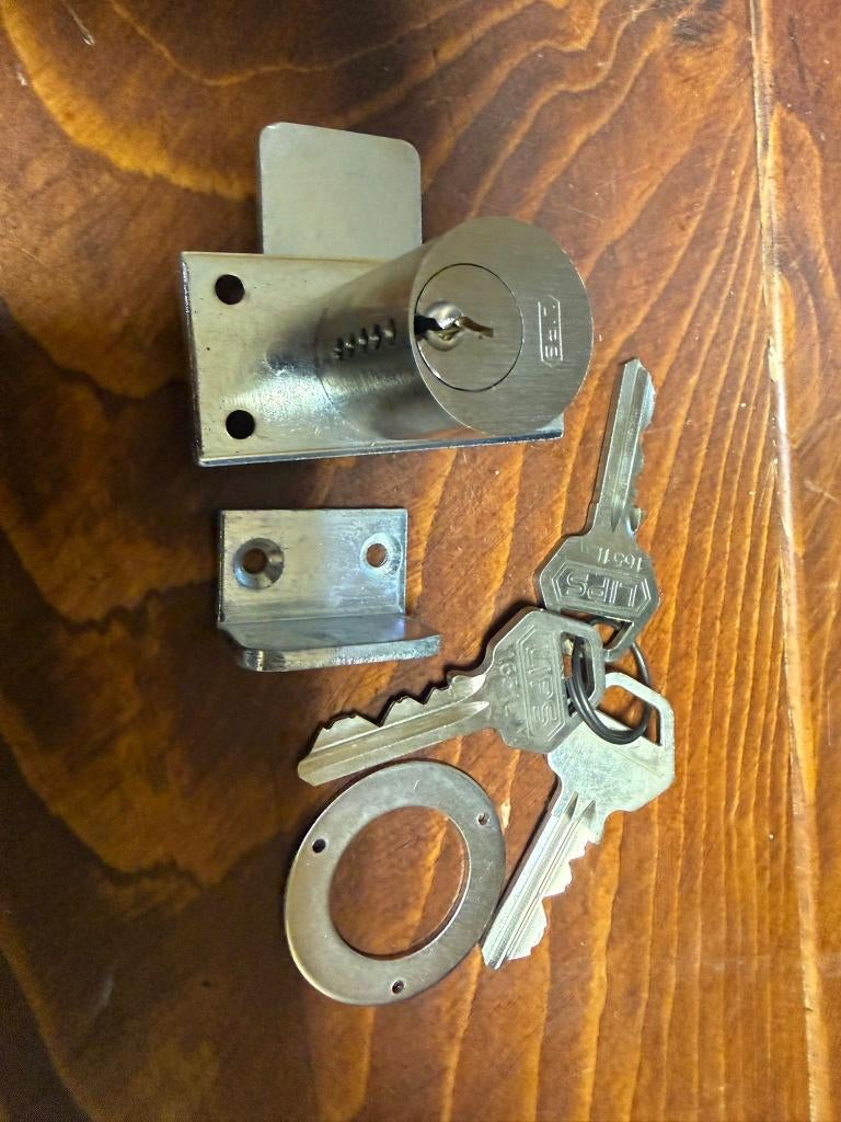 lips meubelslot set 50 stuks nieuw in de doos, Ophalen of Verzenden, Nieuw, Slot
