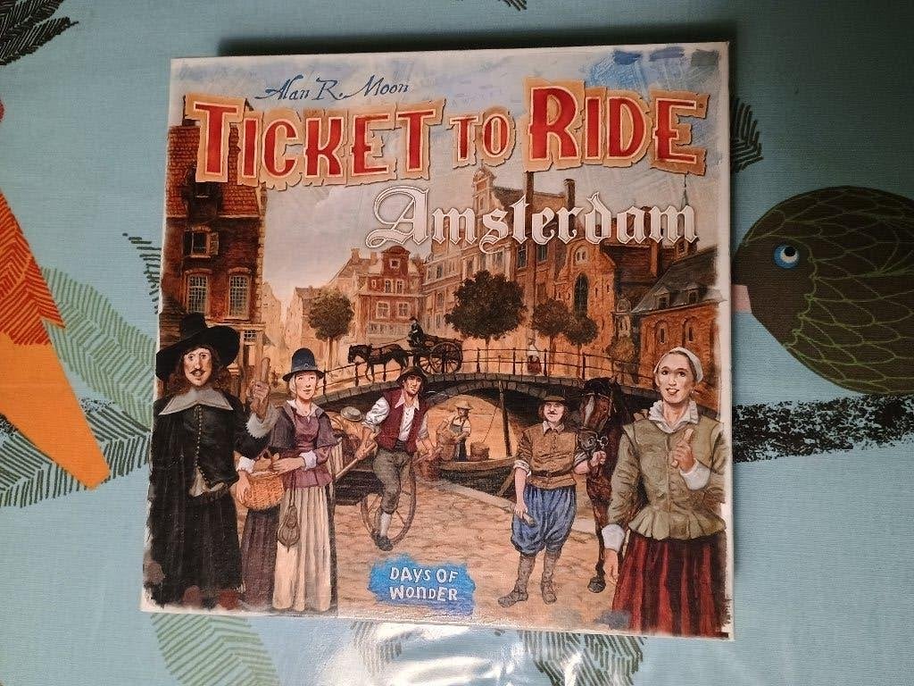 Ticket to Ride Amsterdam, Hobby en Vrije tijd, Gezelschapsspellen | Bordspellen, Een of twee spelers, Ophalen of Verzenden, Zo goed als nieuw