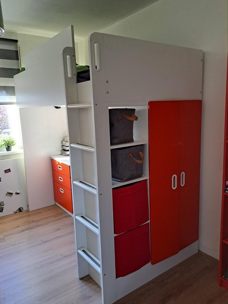 Smastad hoogslaper met bureau en Billy kast, Ophalen, Gebruikt, Hoogslaper