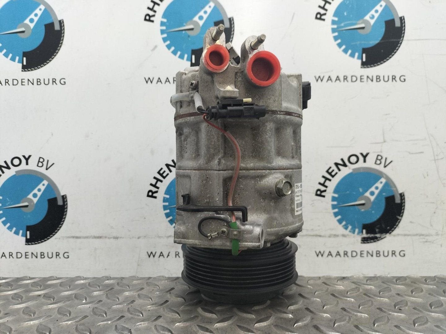 LANDROVER RANGE ROVER AIRCO COMPRESSOR / AIRCOPOMP 2017, Auto-onderdelen, Airco en Verwarming, Gebruikt, ARN erkend, Stiba lid