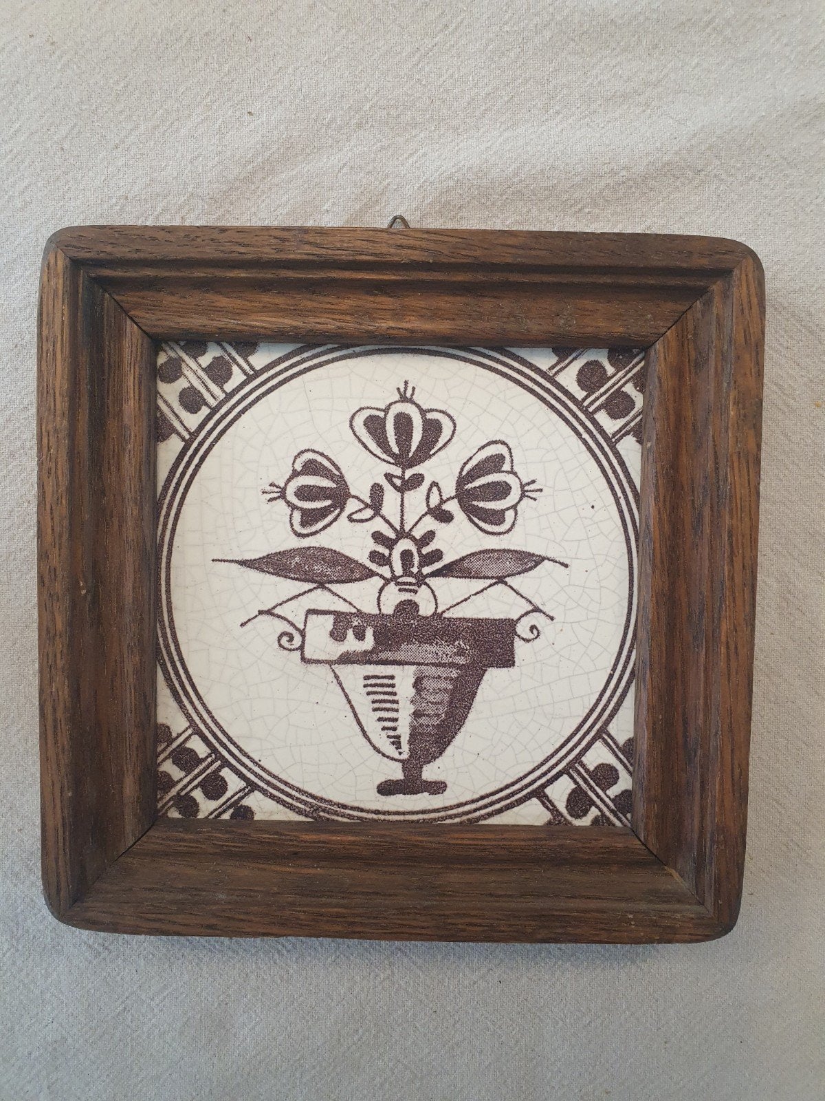 Vintage Hollandse Mangaan Tegel – Bloempot in Vaas, Antiek en Kunst, Antiek | Wandborden en Tegels, Ophalen