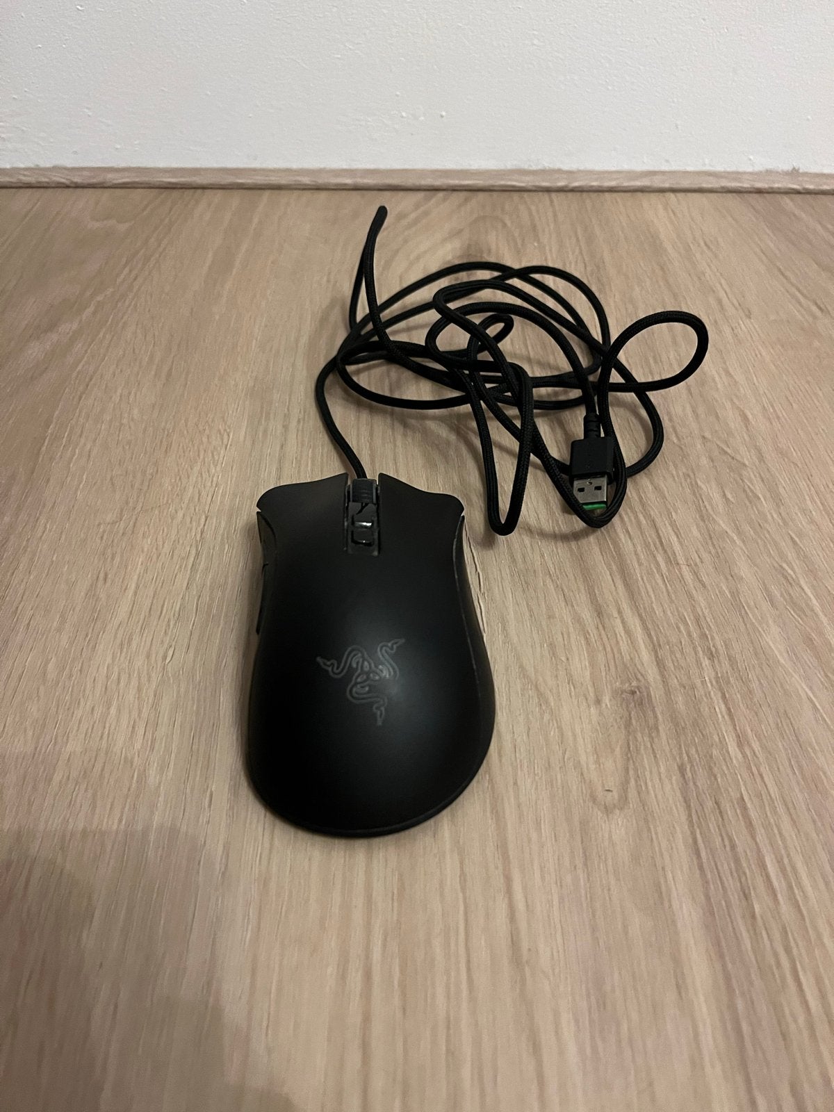 Razer Deathadder V2 Gaming Muis - Goede Staat, Computers en Software, Muizen, Gebruikt, Muis, Rechtshandig, Bedraad, Gaming muis