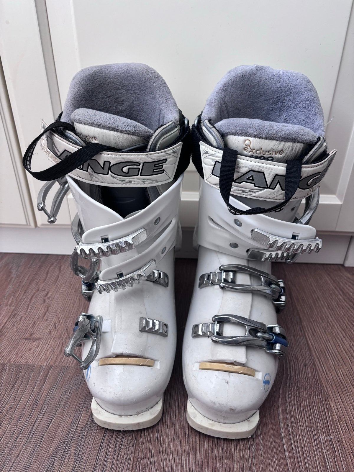 Skischoenen maat 23.5 (valt als 35/36) - Zo goed als nieuw, Ophalen of Verzenden, Zo goed als nieuw, Skiën, Schoenen