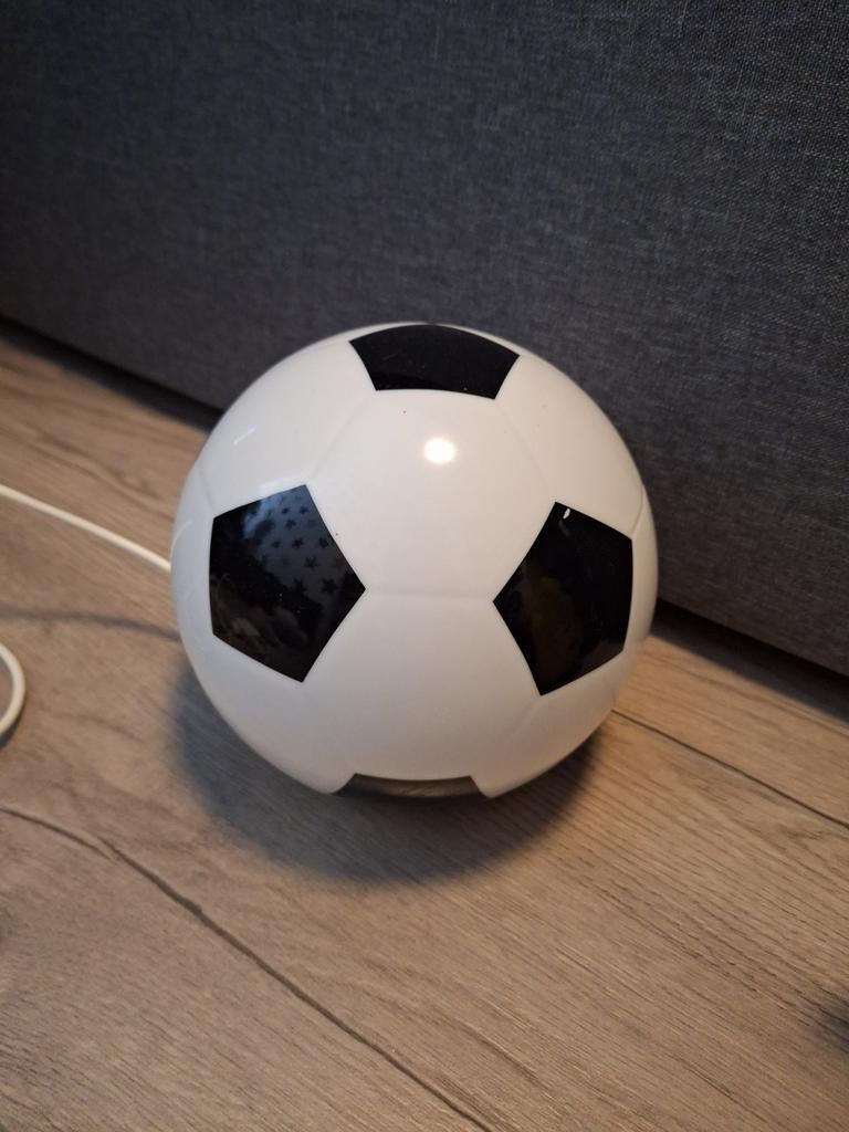 Voetbal Lampje - Leuk voor de kinderkamer!, Kunststof, Ophalen of Verzenden, Zo goed als nieuw, Minder dan 100 cm