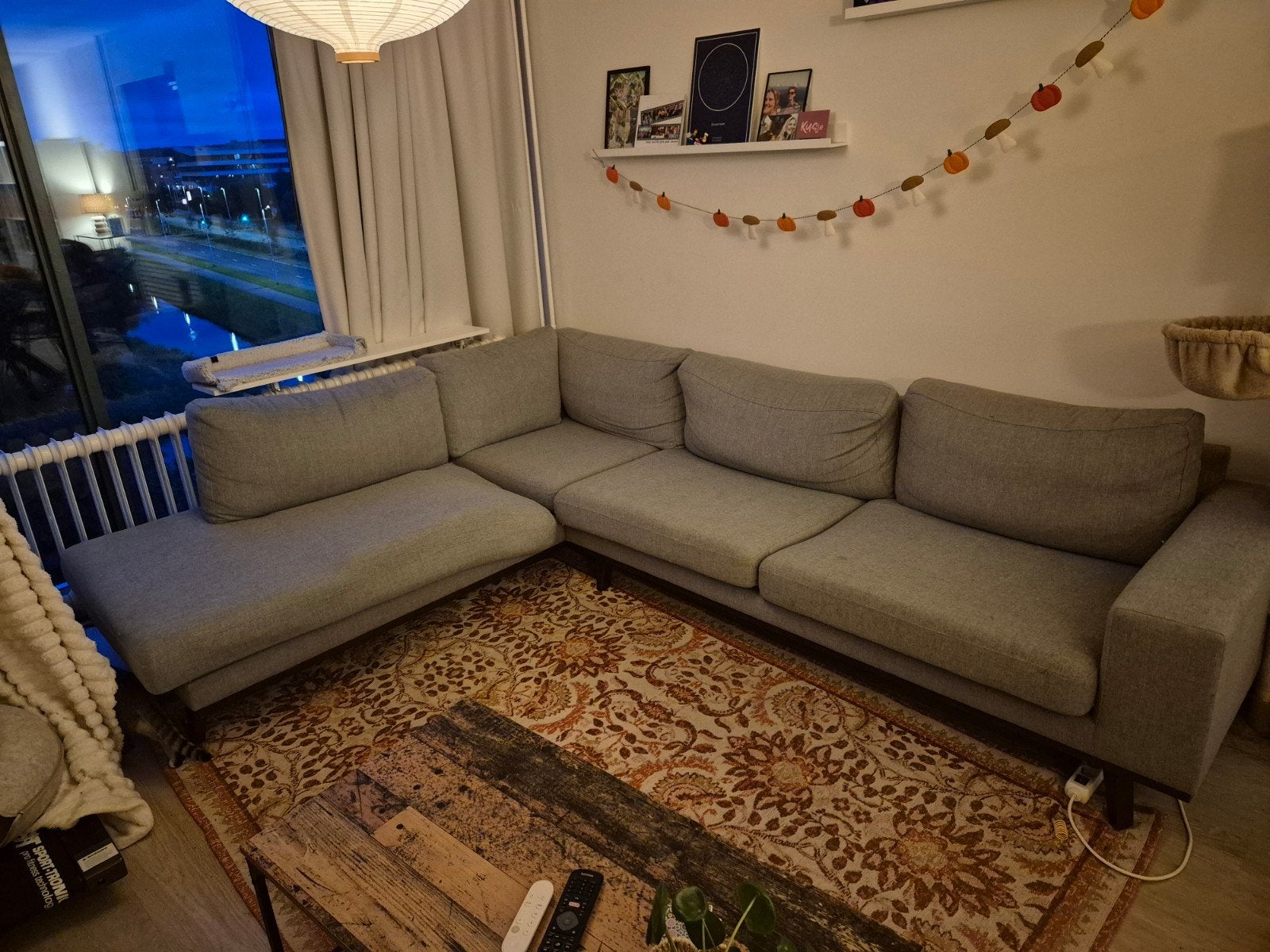 Gratis hoekbank - 285 cm breed | Ophalen vóór vrijdag., Huis en Inrichting, Ophalen, 250 tot 300 cm, Gebruikt, Hoekbank