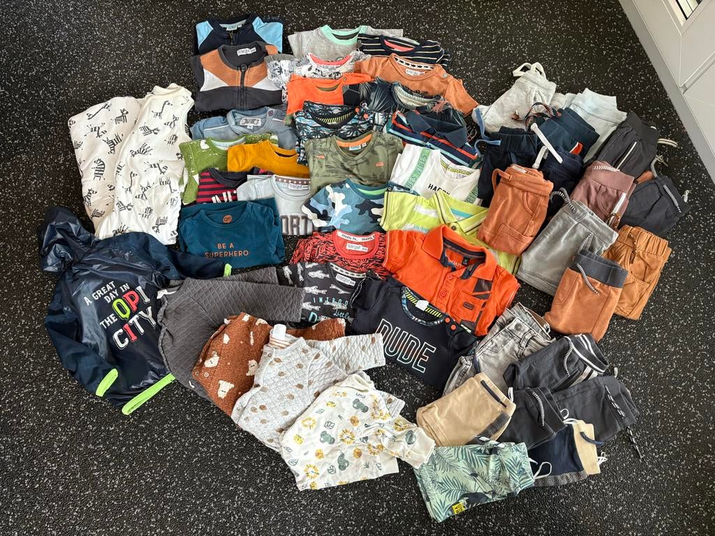 Groot kledingpakket jongenskleding maat 68 (45 stuks), Ophalen of Verzenden, Gebruikt, Jongetje