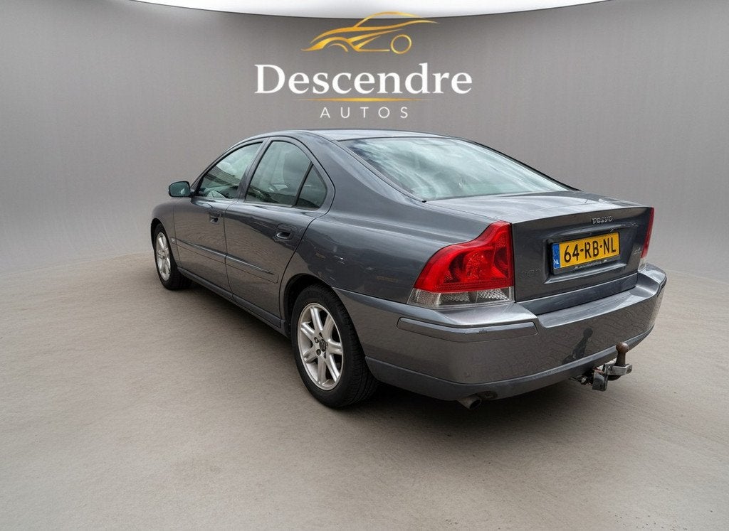 Volvo S60 2.4 Edition 140pk apk tot 18-02-2027 (bj 2005), Auto's, Volvo, Voorwielaandrijving, Gebruikt, Electronic Stability Program (ESP)