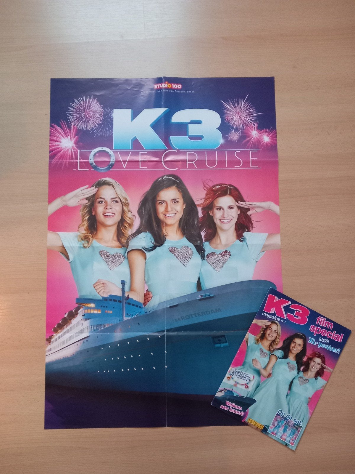 * K3 magazine tijdschrift nr. 7 Love Cruise filmposter, Ophalen, Zo goed als nieuw, Muziek, Film of Tv