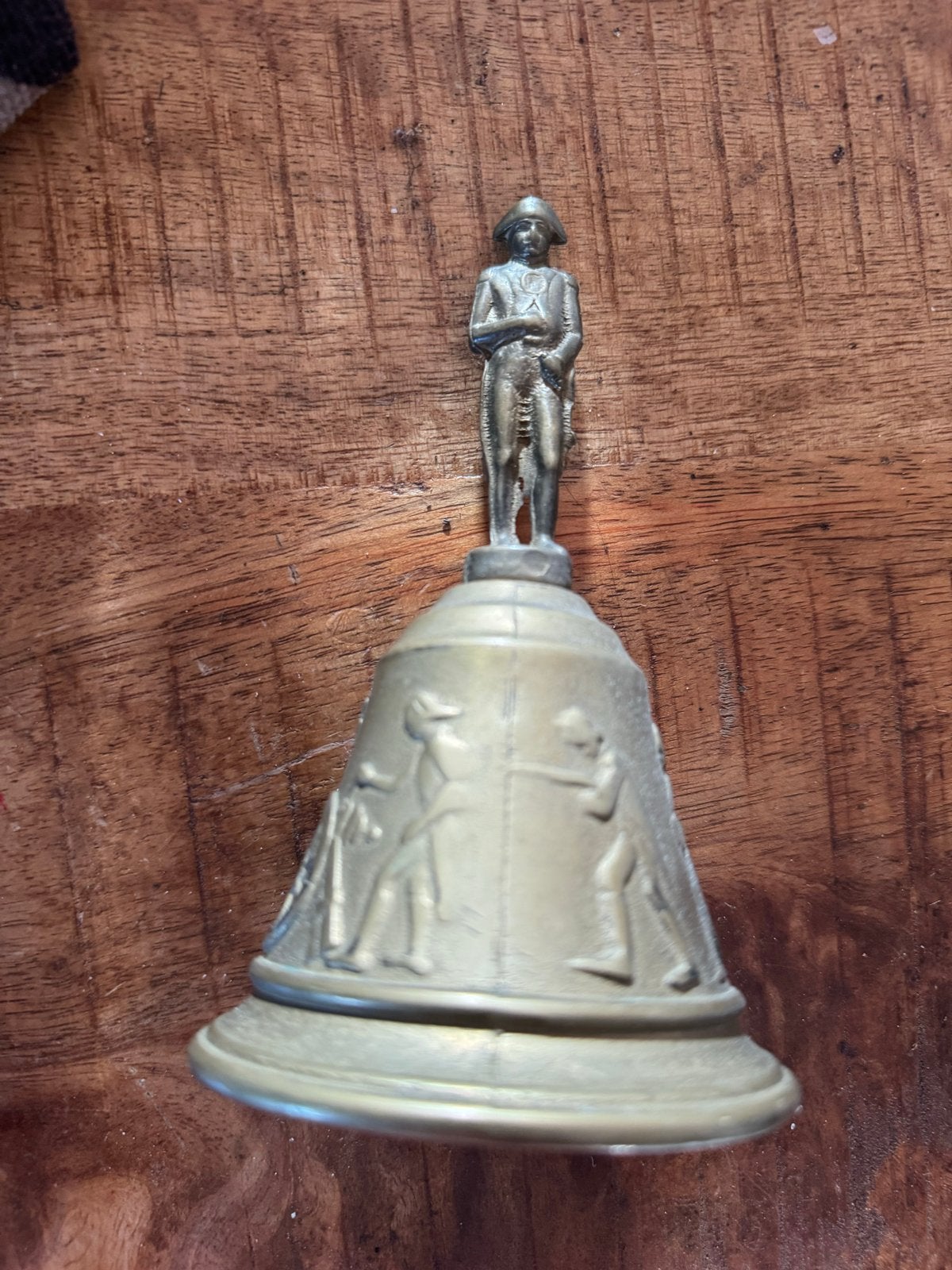 Antieke bronzen bel met Napoleon figuur, 16 cm hoog, Ophalen of Verzenden
