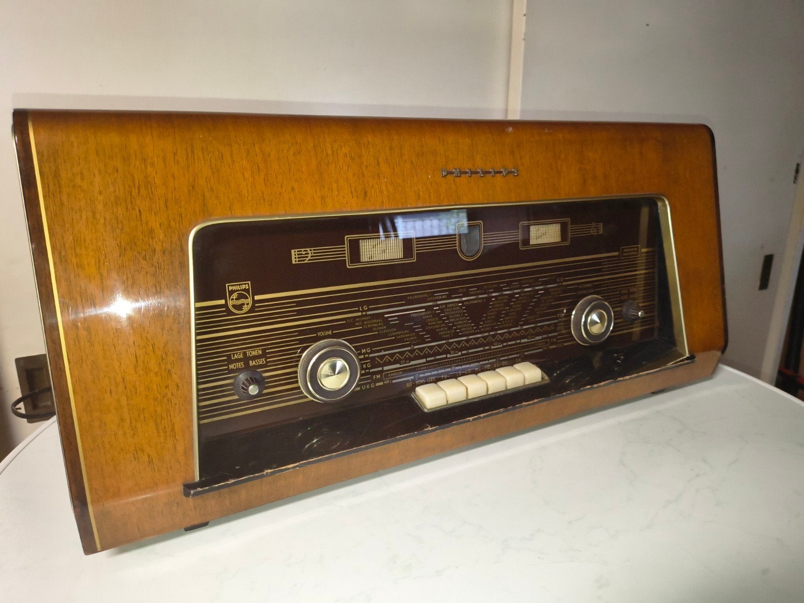 Vintage Philips B5X74A buizenradio met defect, Ophalen, Niet werkend, Radio