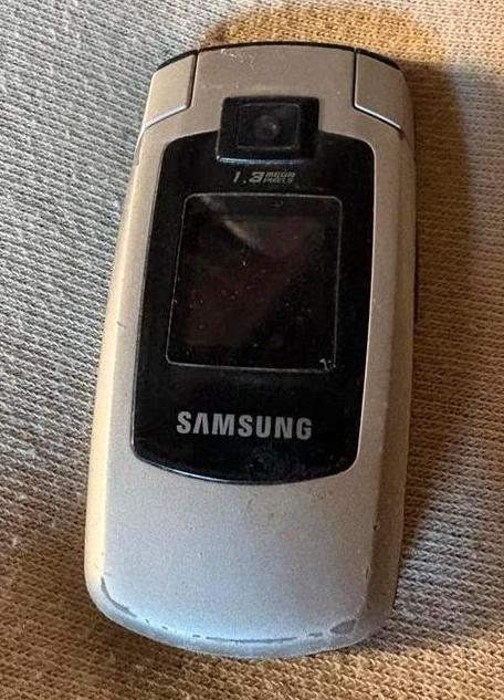 Samsung SGH-E380 klaptelefoon, Telecommunicatie, Ophalen, Overige modellen, Fysiek toetsenbord, Minder dan 3 megapixel