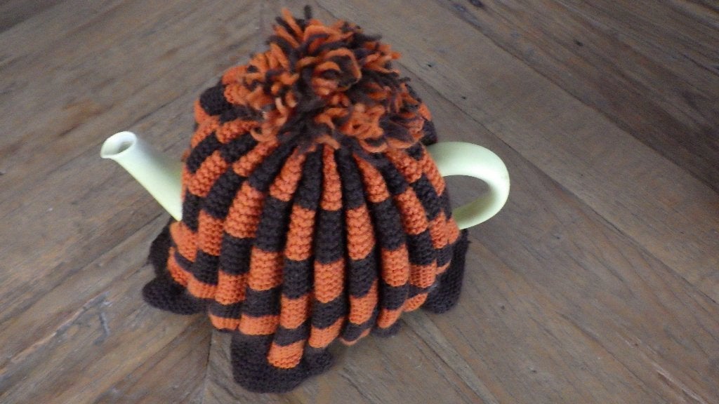 mooi retro gehaakte theemuts (in kleur bruin/oranje), Ophalen of Verzenden, Overige typen