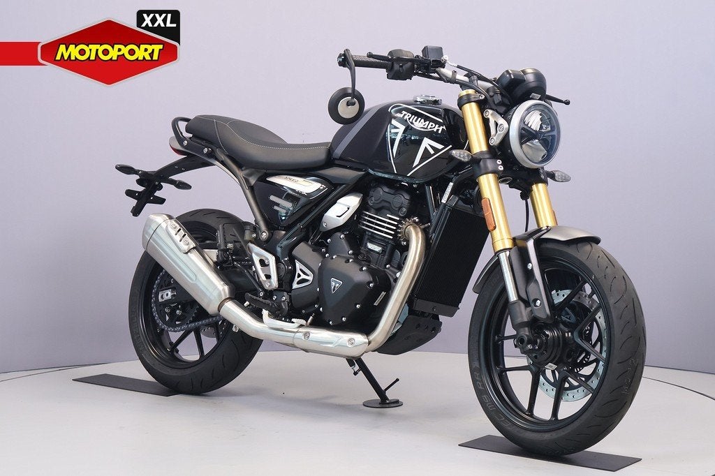 Triumph Speed 400, Bedrijf, Naked bike