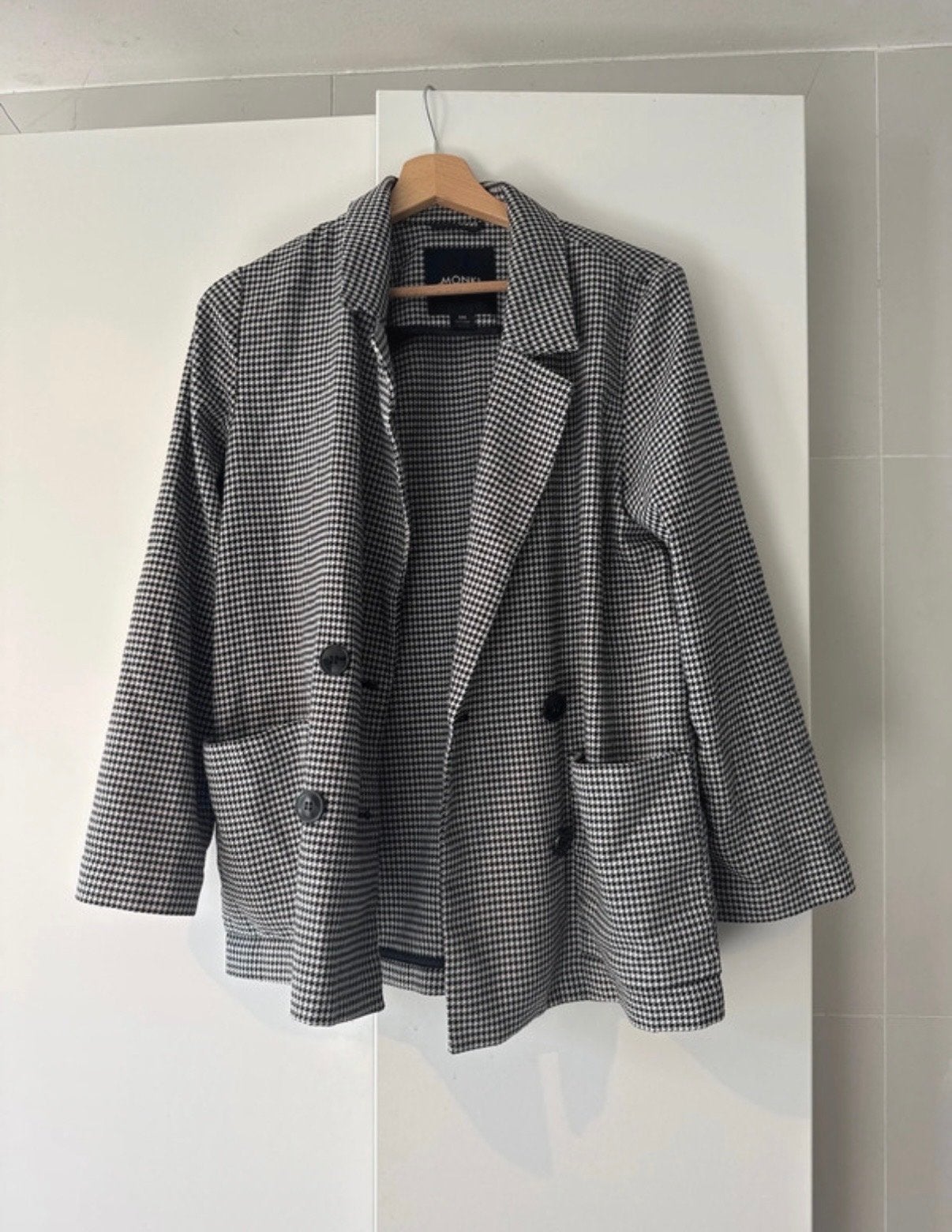 Monki Blazer Pied-de-poule XXS, Zwart, Ophalen of Verzenden, Zo goed als nieuw, Jasje