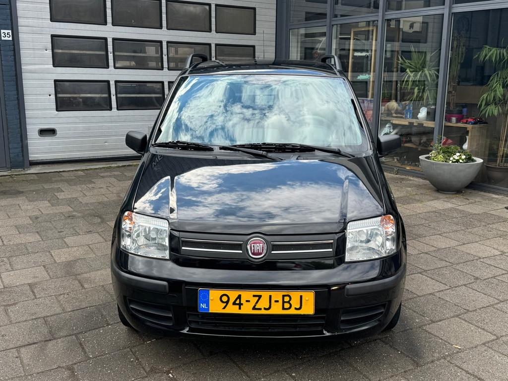 Fiat Panda 1.2 Emotion | Airco | PDC | LMV | 42000 KM N.A.P, Voorwielaandrijving, Gebruikt, Zwart, Origineel Nederlands