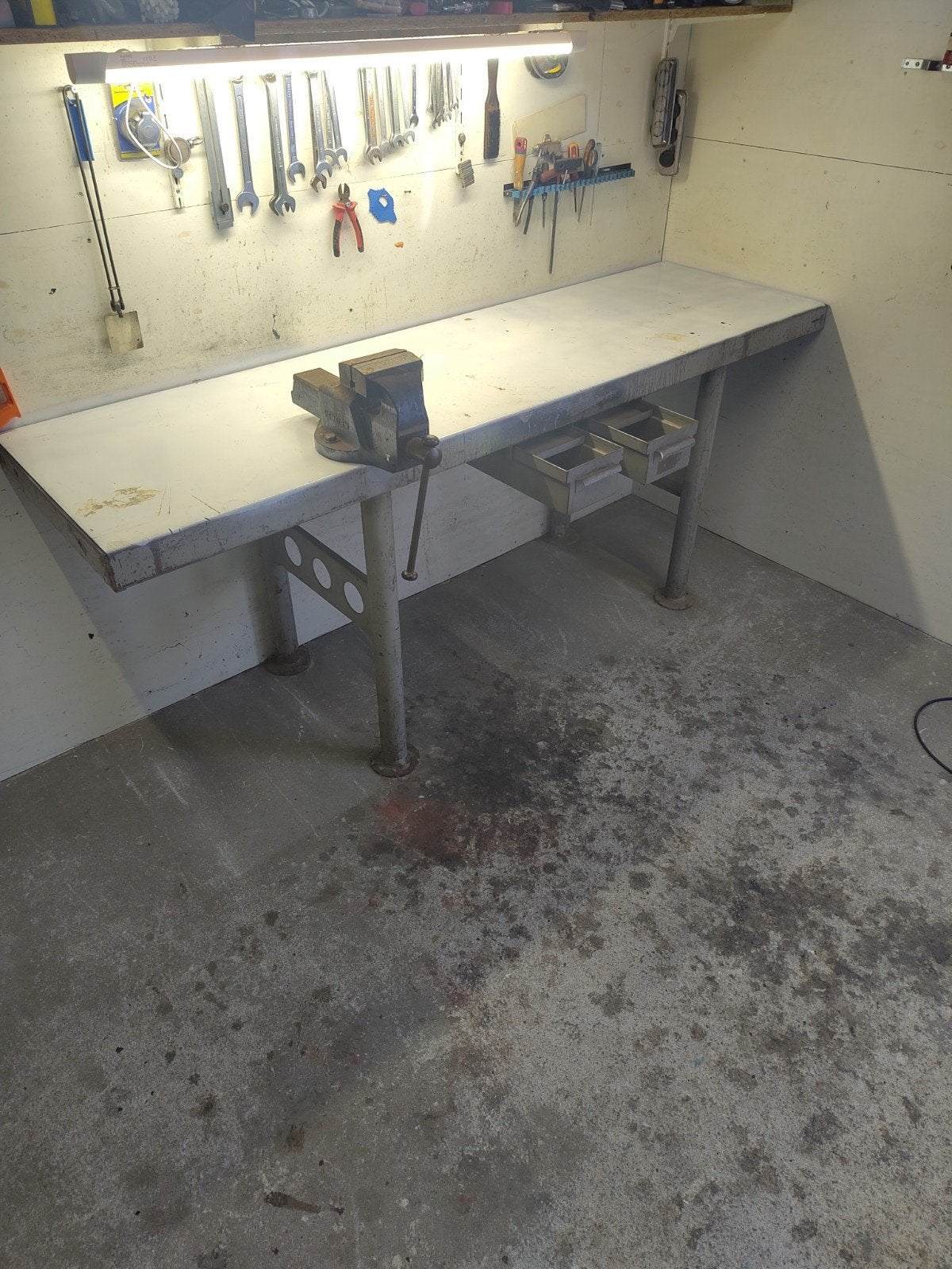stalen werkbank, Doe-het-zelf en Verbouw, Werkbanken, Ophalen, Gebruikt, Bankschroef