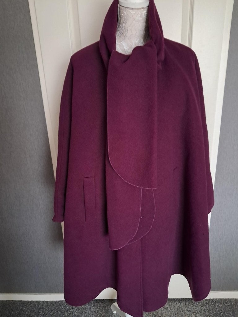 jas Cape poncho, Overige kleuren, Maat 42/44 (L), Ophalen of Verzenden, Zo goed als nieuw