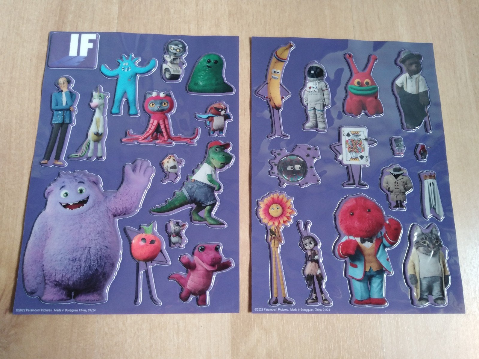 2 stickervellen met 3d stickers van de film IF, Ophalen of Verzenden, Nieuw, Film, Tv of Omroep