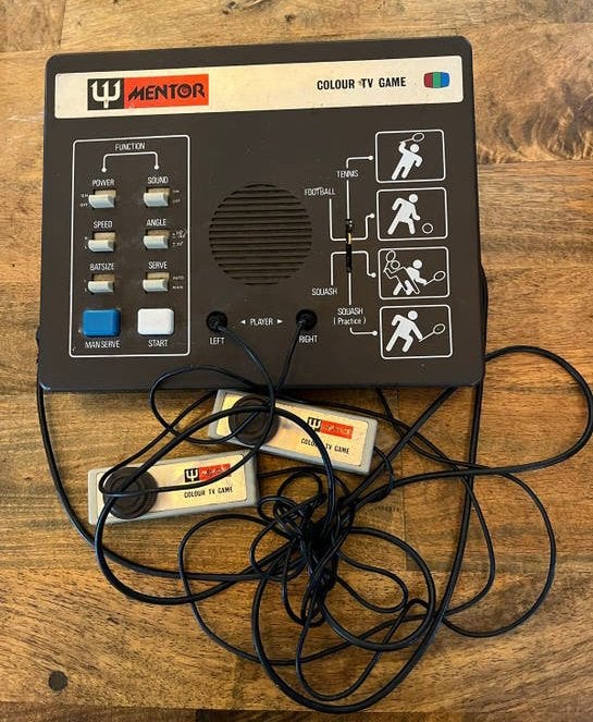 Mentor Colour T.V. Game (1977) - Pong-variant met controller, Spelcomputers en Games, Spelcomputers | Overige, Gebruikt, Overige merken